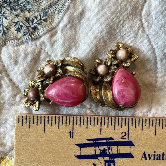 Vintage Selini Clip Earrings - Picture 7 of 7